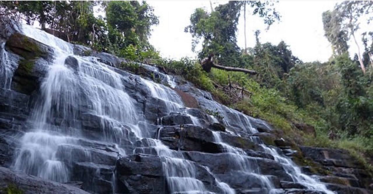 Les cascades de la région des 18 Montagne 03